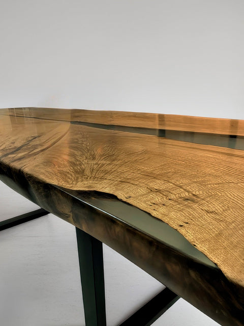 Epoxy table of solid oak and grey matte resin Velvet